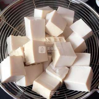 鲫鱼萝卜豆腐汤的做法步骤:3