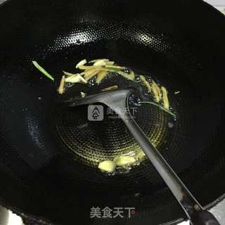 蒜苔排骨的做法步骤:3