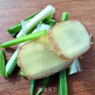 鲫鱼萝卜豆腐汤的做法步骤:5