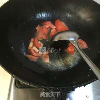 骨汤番茄金针菇的做法步骤:3