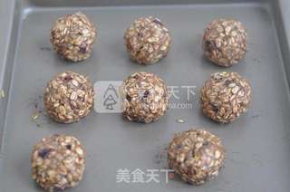 香蕉燕麦球的做法步骤：7