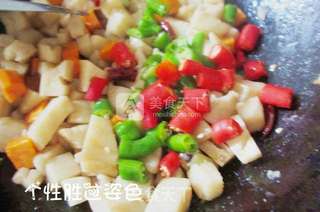 四色藕丁的做法步骤:4