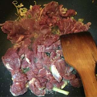 爆炒羊肉的做法步骤:8