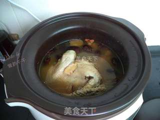北芪当参红枣炖鸡的做法步骤:8
