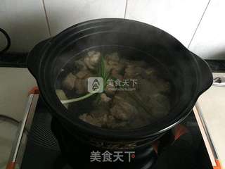 西红柿土豆牛腩煲的做法步骤:4