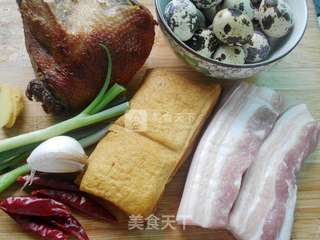 干锅三宝的做法步骤：1