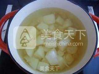 西洋参炖雪梨的做法步骤:4