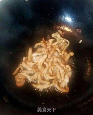 鱼香肉丝的做法步骤:4