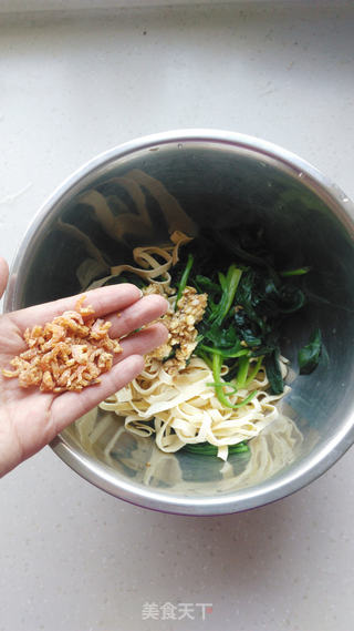开洋豆皮拌菠菜的做法步骤:5