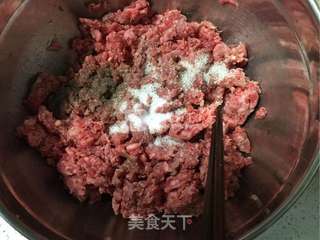 白菜牛肉生煎包的做法步骤:5