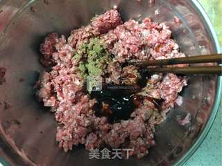 白菜牛肉生煎包的做法步骤:6