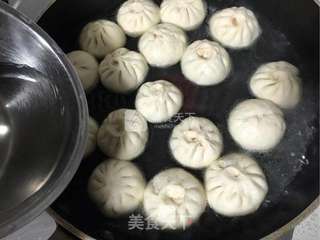 白菜牛肉生煎包的做法步骤:18