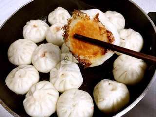 白菜牛肉生煎包的做法步骤:20