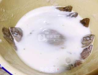 酥炸偏口鱼的做法步骤:9