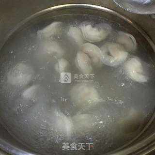 巧烧冰冻馄饨的做法步骤:7