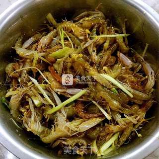 生拌嘎巴虾的做法步骤:7