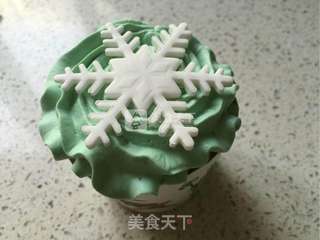 圣诞奶油纸杯蛋糕的做法步骤:22