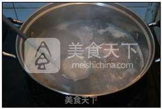腔骨莲藕汤的做法步骤:3