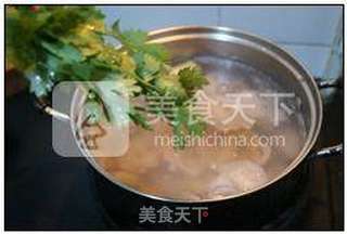 腔骨莲藕汤的做法步骤:7
