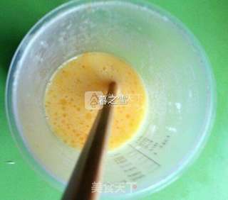 虾仁蛋炒饭的做法步骤:2