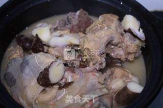 冬季养肾护肝汤的做法步骤:11