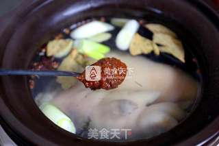 琥珀当归猪脚冻的做法步骤:4