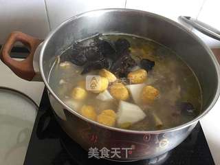 栗子山药鸡汤的做法步骤:7