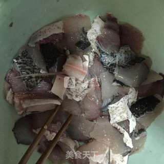 麻辣鱼片的做法步骤:5