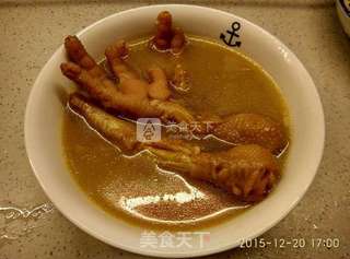 眉豆花生鸡脚汤的做法步骤:7