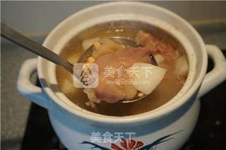 猪蹄黄豆莲藕山药煲的做法步骤:12