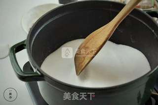 盐焗大虾一厨作铸铁锅版的做法步骤：1