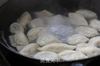 冬至到,吃饺子【茴香猪肉饺】的做法步骤:5