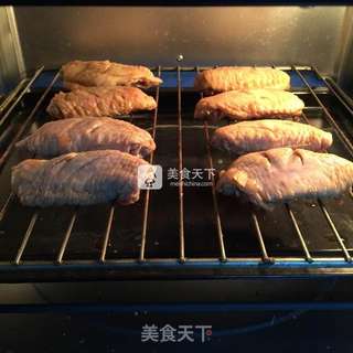 蜜汁烤翅的做法步骤:2