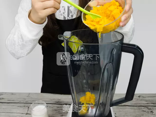 南瓜牛奶羹的做法步骤:6