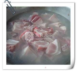 栗子炖肉的做法步骤:2