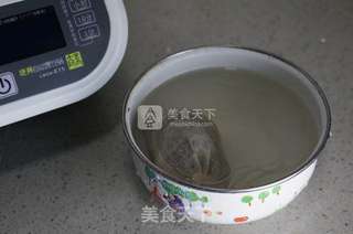 豆干鸡蛋卤鸭舌的做法步骤:2