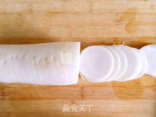 爽脆糖醋萝卜的做法步骤：1