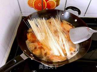 家常番茄鸡蛋面的做法步骤:7