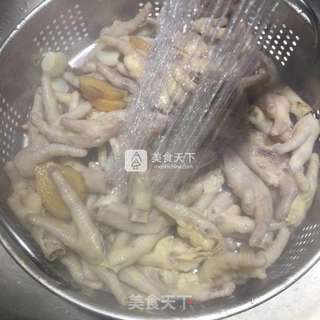 泡椒凤爪的做法步骤:4