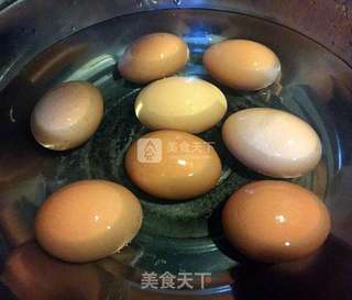 红烧鸡翅炖蛋的做法步骤:5