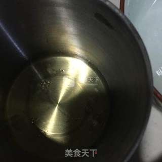 六寸戚风蛋糕的做法步骤:2