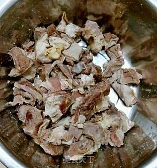 羊肉炖萝卜的做法步骤:2