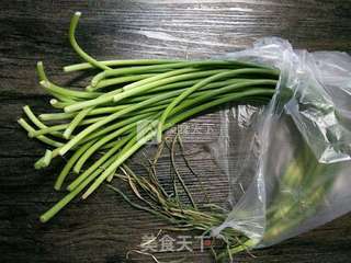 蒜苔炒肉的做法步骤：1