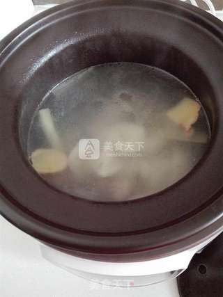 莲藕排骨汤的做法步骤:8