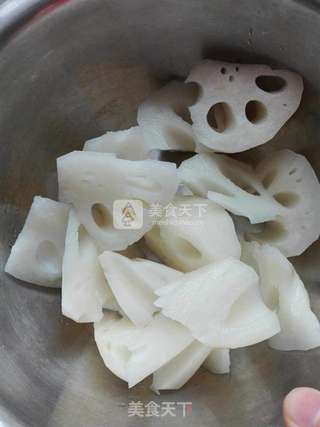 莲藕排骨汤的做法步骤:7