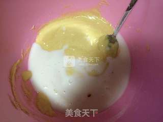 圣诞树纸杯蛋糕的做法步骤:6
