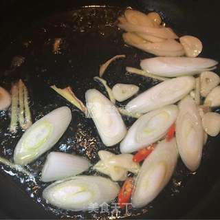 大葱爆羊肉的做法步骤:7