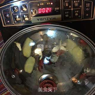 吃鸡煲的做法步骤：3