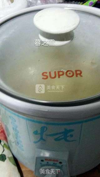 荸荠银耳汤的做法步骤：6
