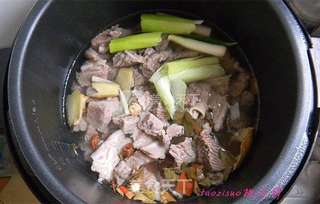 酱烧土豆牛肉的做法步骤：5